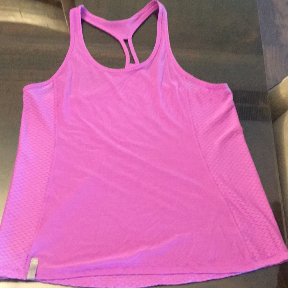 Under Armour tank